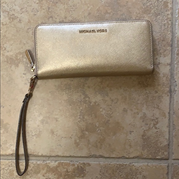 Michael Kors Wallet - Picture 1 of 5